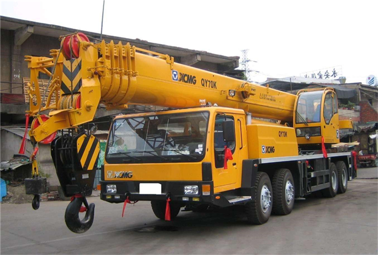 兴山县吊车出租选择重点