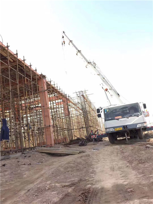 兴山县吊车作业的安全注意事项有哪些？